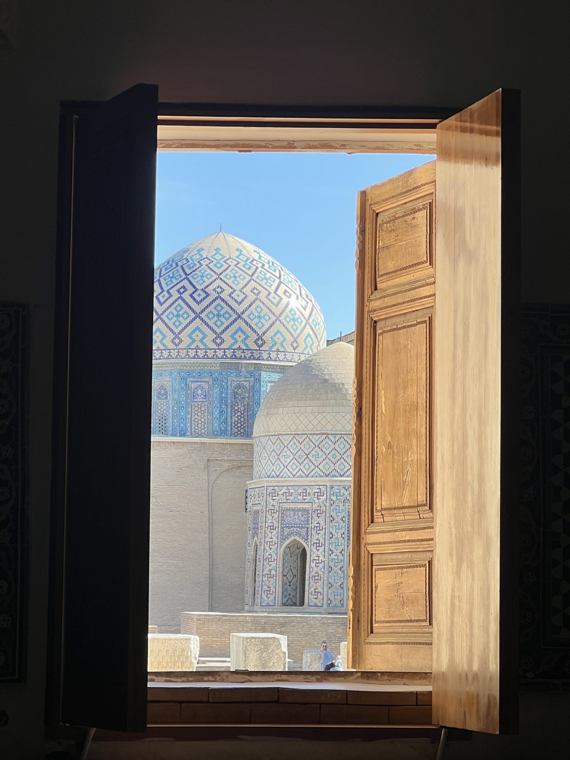 UZBEKISTÁN PETIT COMITÉ. Salida desde Pamplona 30 Septiembre al 11 Octubre.