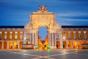 SEMANA SANTA. Lisboa desde Pamplona del 02-06 Abril.