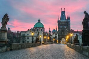 SEMANA SANTA. Praga desde Pamplona del 02-06 Abril.