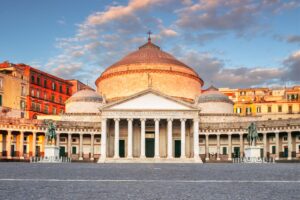 SEMANA SANTA. Nápoles desde Pamplona del 01-06 Abril.