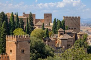 Andalucía en avión desde Bilbao. Varias fechas.