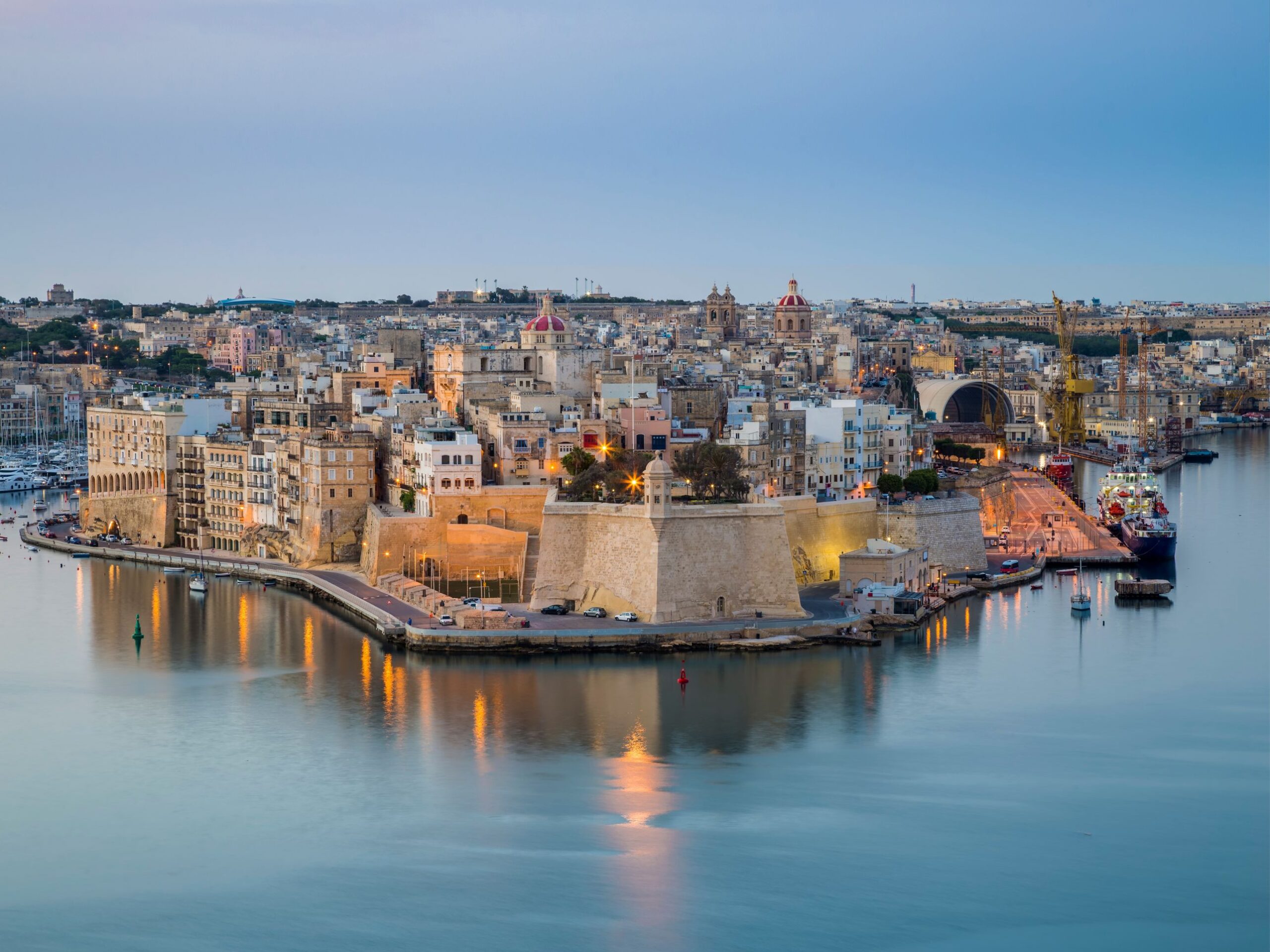 SEMANA SANTA. Malta desde Vitoria del 01-06 Abril.