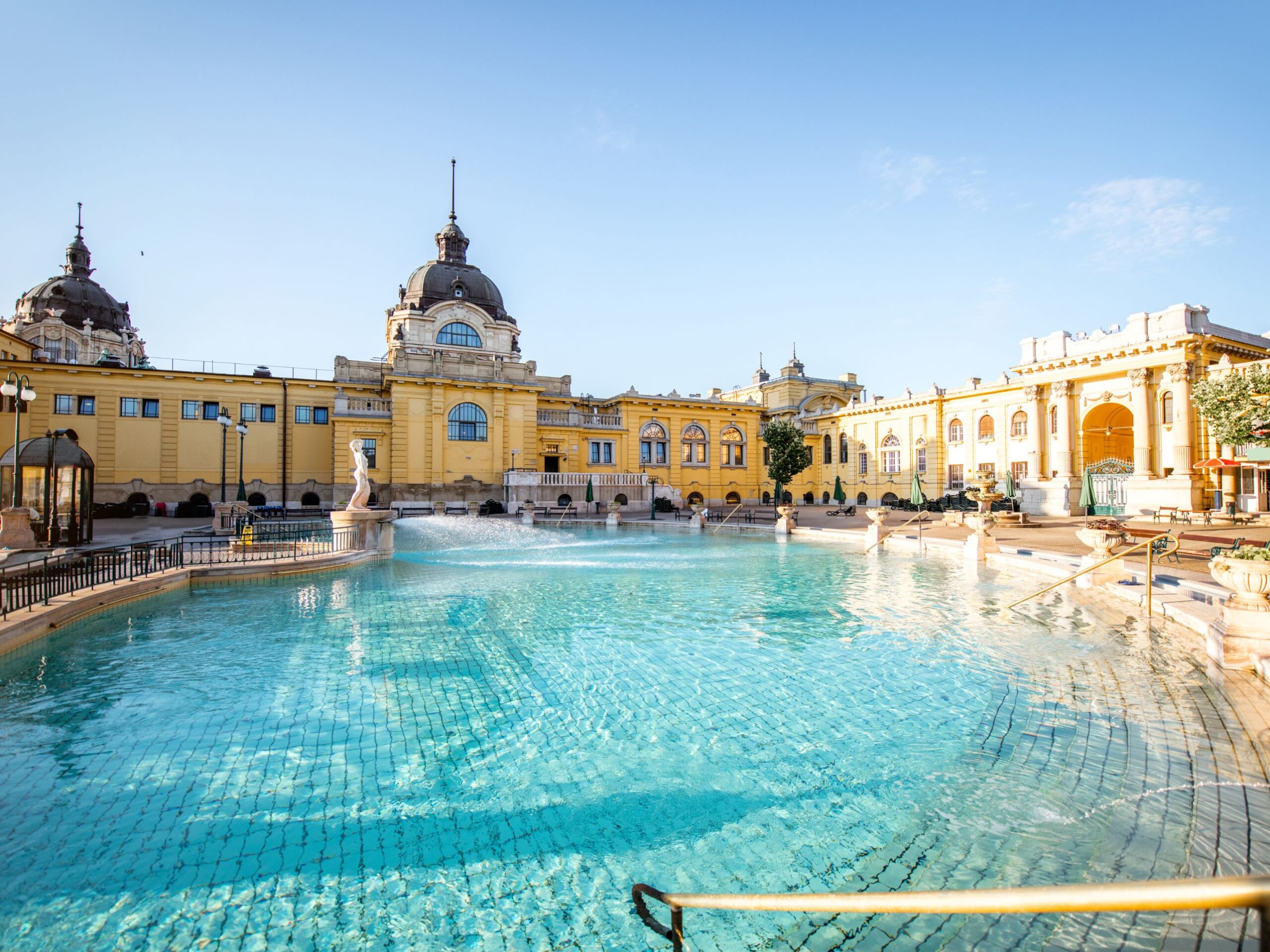 SEMANA SANTA. Budapest desde Vitoria del 02-06 Abril.