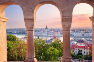 SEMANA SANTA. Budapest desde Vitoria del 02-06 Abril.