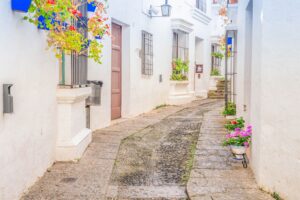 Andalucía en avión desde Bilbao. Varias fechas.