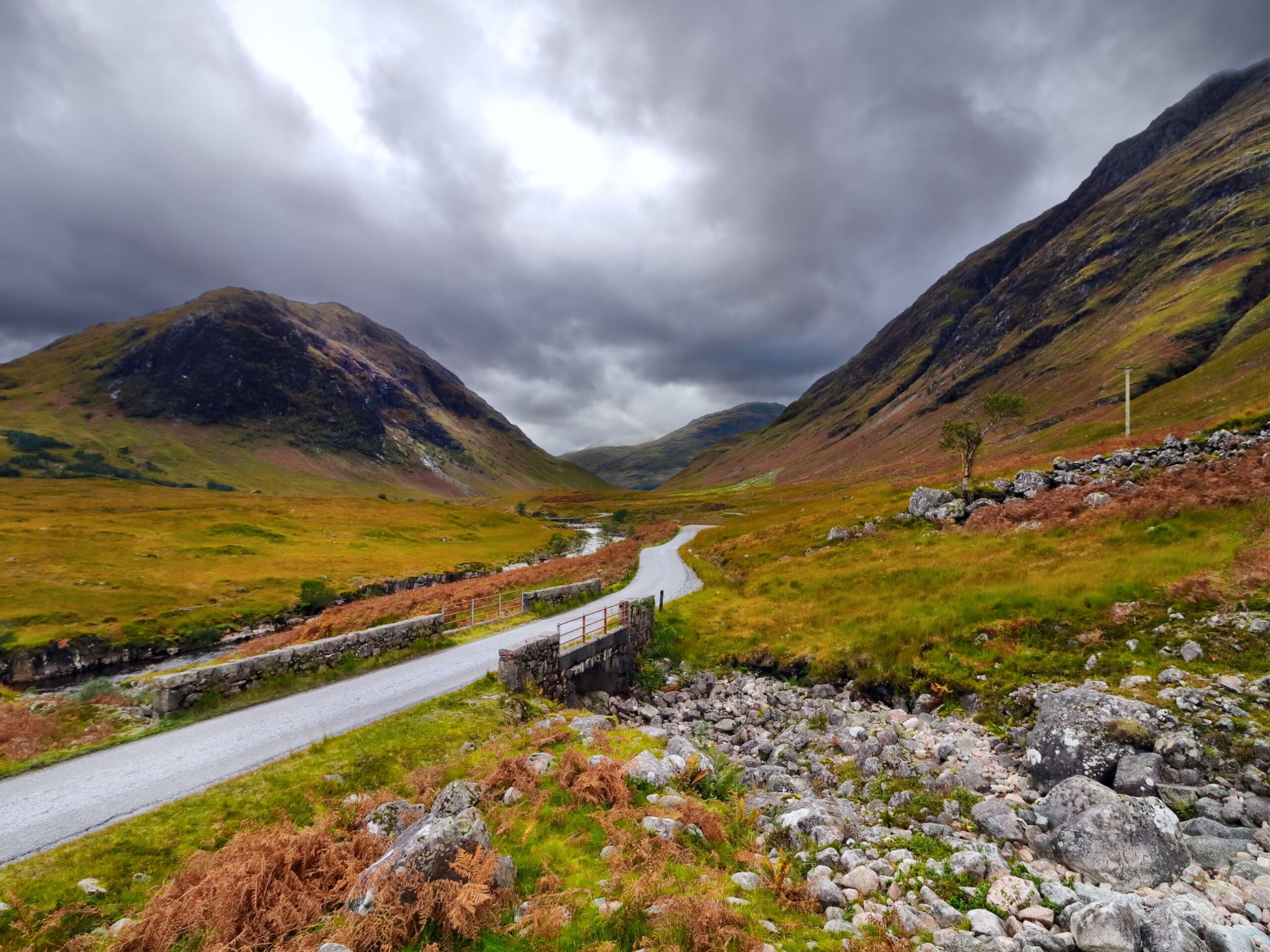 Escocia y Tierras altas desde Bilbao y Zaragoza. Varias fechas.