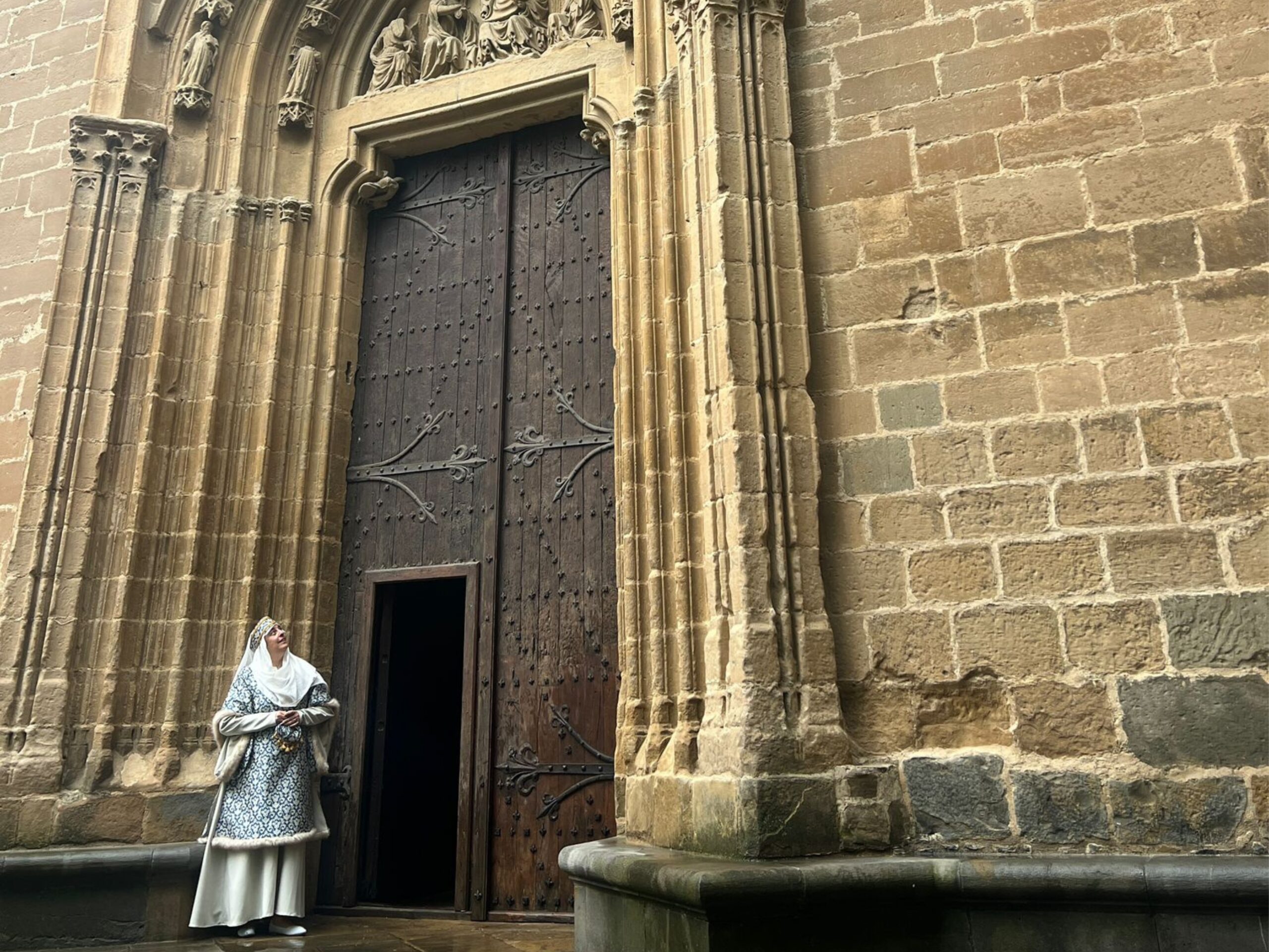 Visita Teatralizada en Pamplona «Zambullendote en la historia» En Privado