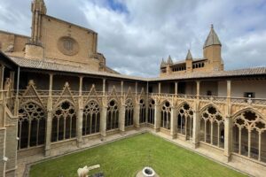 Turismo Navarra: BRUJAS, INDIANOS Y OTROS CUENTOS TRANSFRONTERIZOS