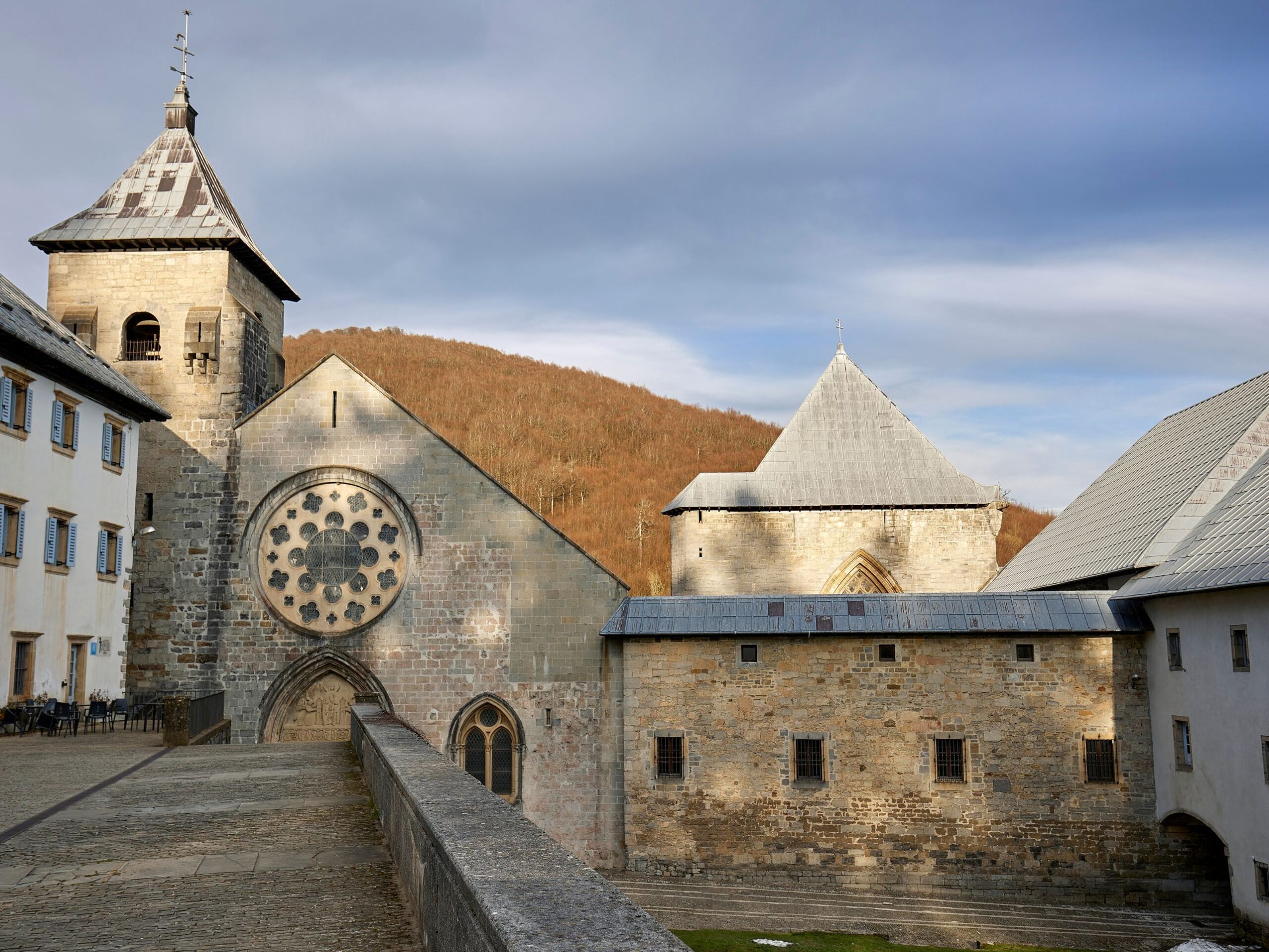 Turismo Navarra: EN EL CORAZON DE LA HISTORIA, VALLES SIN FRONTERAS