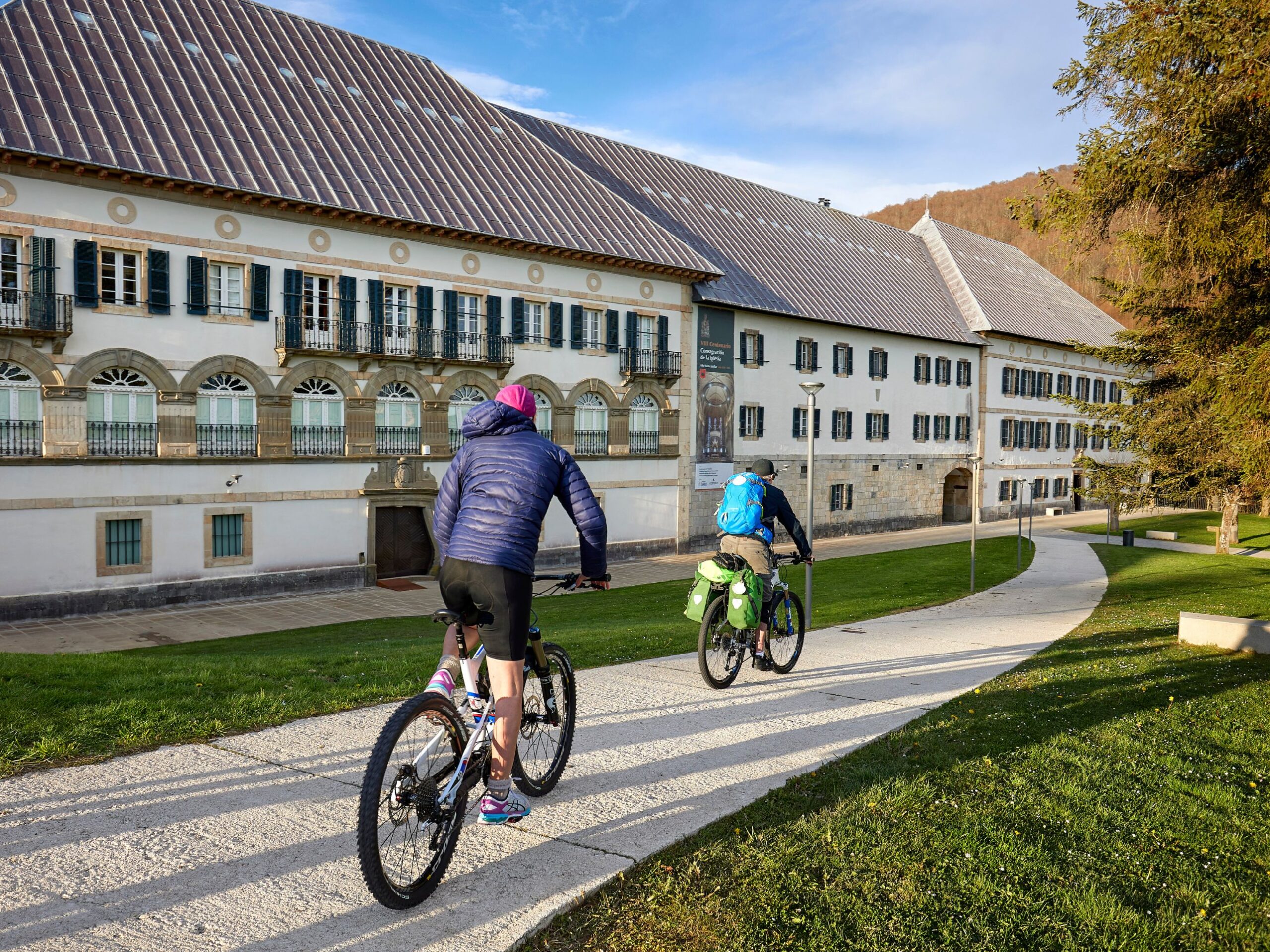 Turismo Navarra: EN EL CORAZON DE LA HISTORIA, VALLES SIN FRONTERAS
