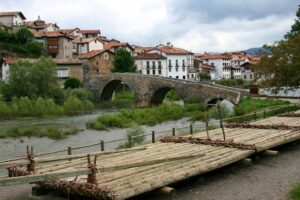 Turismo Navarra: EN EL CORAZON DE LA HISTORIA, VALLES SIN FRONTERAS