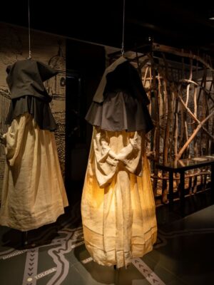 Turismo Navarra: BRUJAS, INDIANOS Y OTROS CUENTOS TRANSFRONTERIZOS